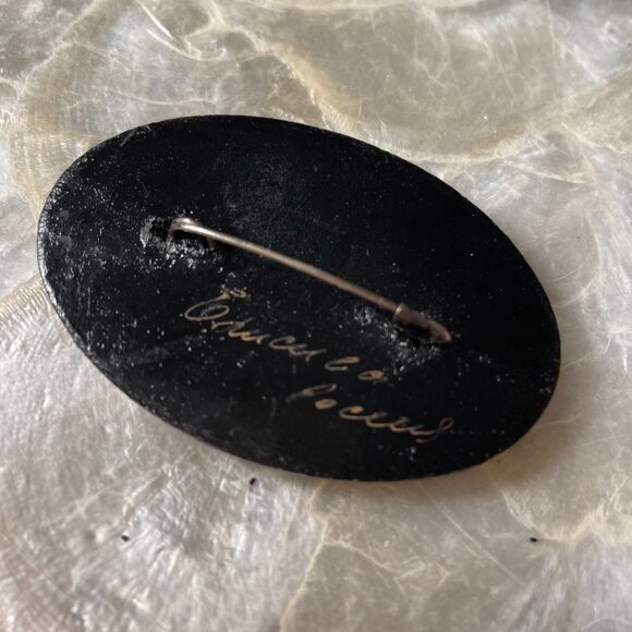 Vintage Hand Painted Floral Folk Art Wood Brooch Signed 90s - Picture 3 of 3